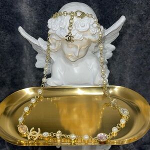 Vintage necklace with gem stones and pearls